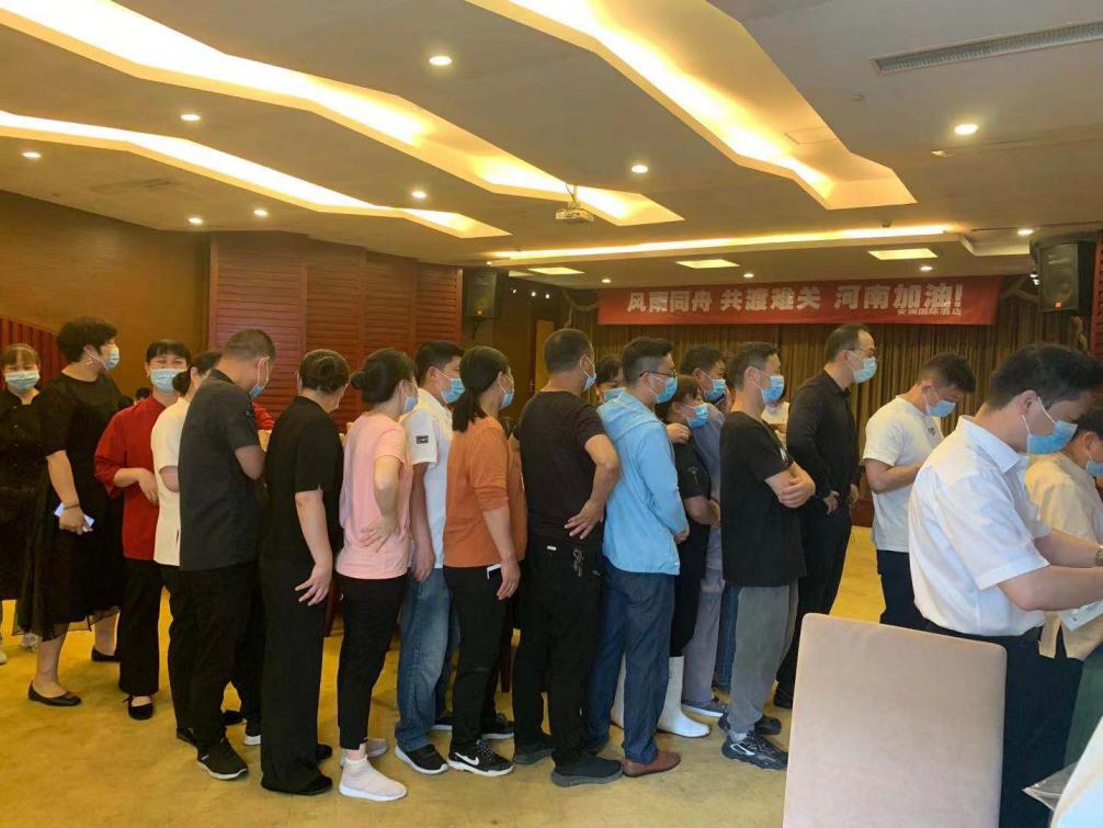 安澜 传递爱心.jpg 安澜 传递爱心.jpg